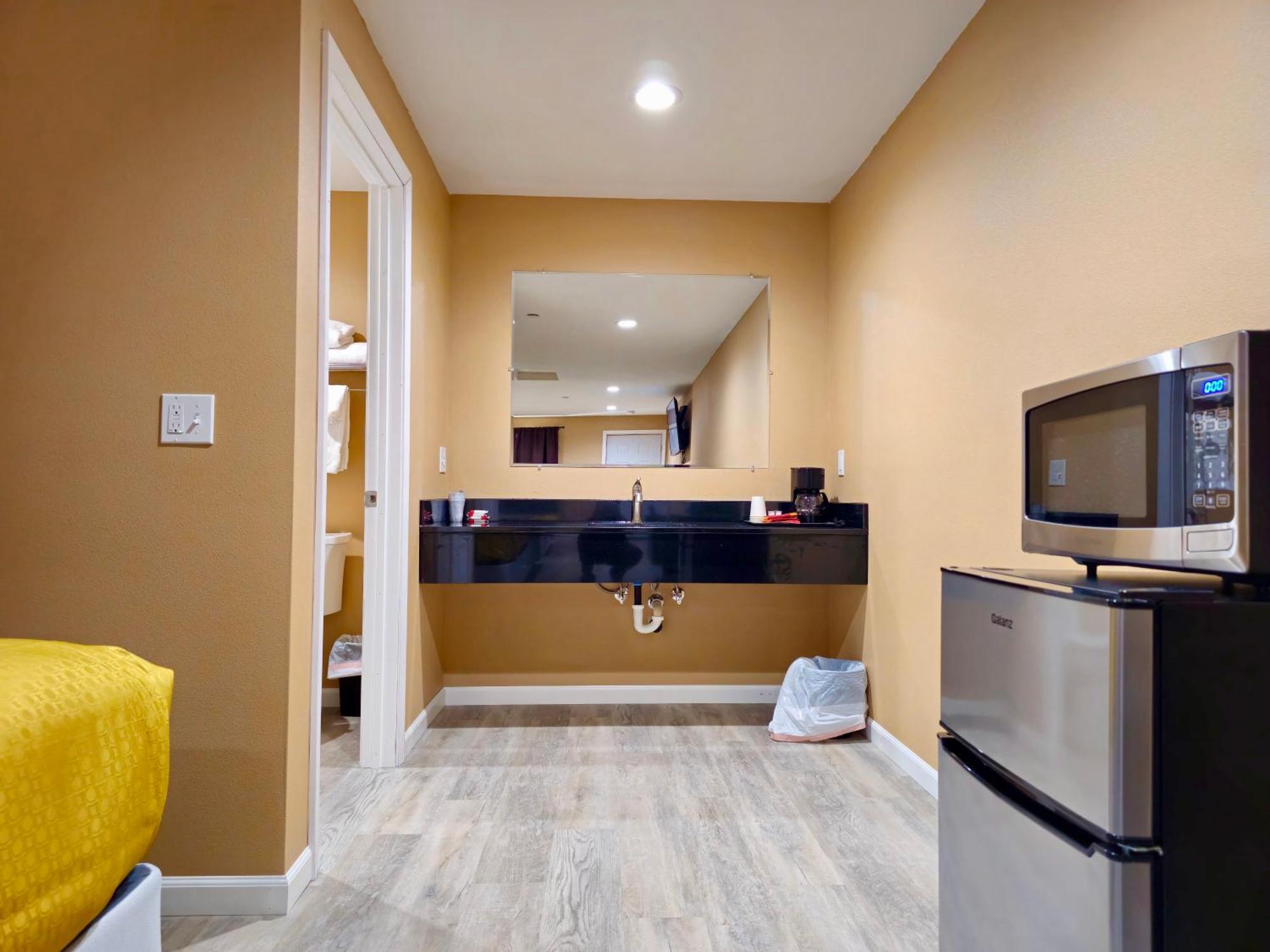 Far West Cabin-Tiny Homes Rental Forks Exterior foto