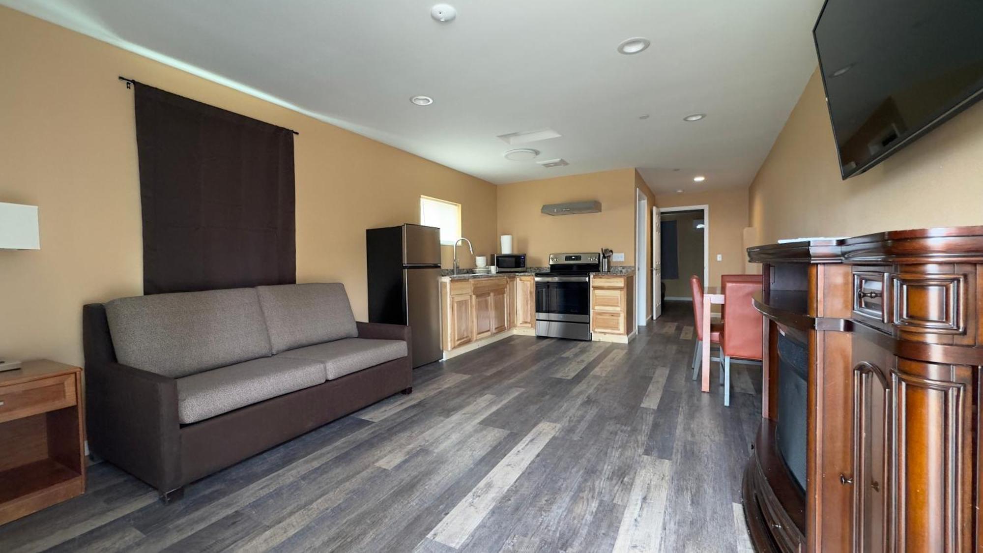 Far West Cabin-Tiny Homes Rental Forks Exterior foto